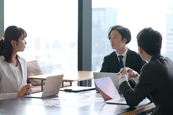 「ホンモノ」のみが掲載できるマッチングプラットフォーム。だから、発注者も本気。